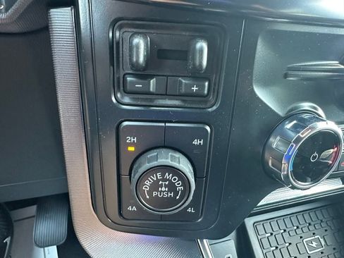 New 2025 Ford F150 Platinum w/ FX4 Off-Road Package image 12