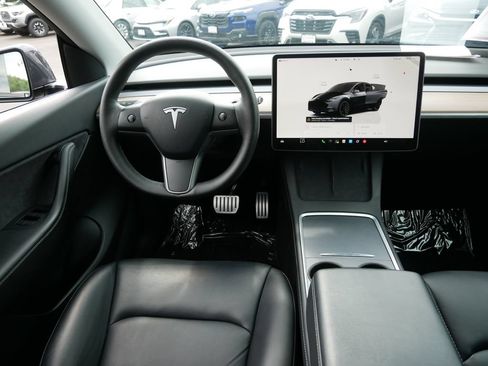 Used 2022 Tesla Model Y Performance AWD/4WD image 12