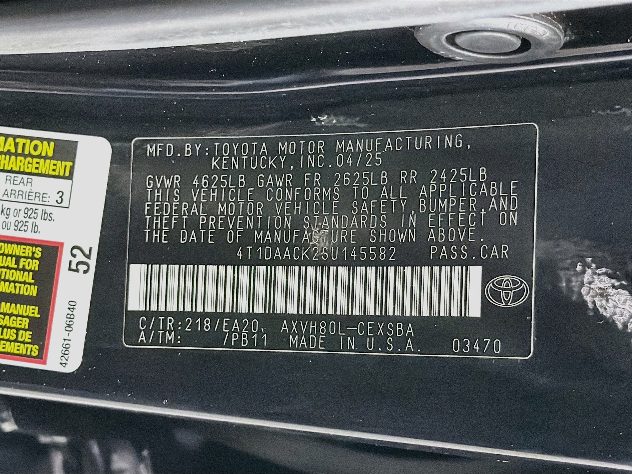 Used 2025 Toyota Camry SE FWD image 12