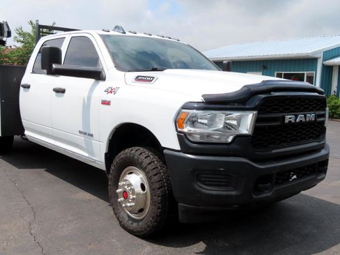 Used 2022 RAM 3500 Tradesman image 30