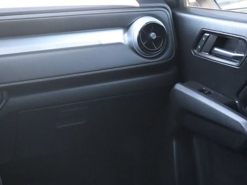 Used 2023 Chevrolet Colorado LT w/ LT Convenience Package RWD image 30