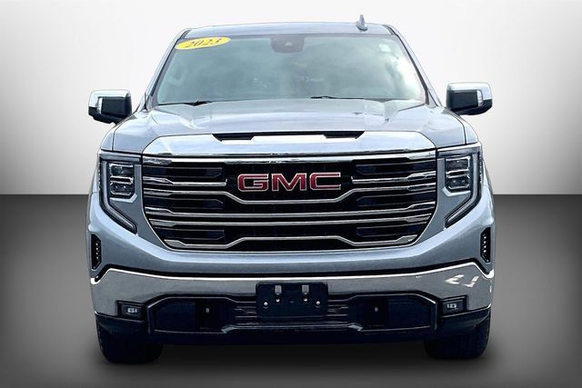Used 2023 GMC Sierra 1500 SLT w/ SLT Premium Package AWD/4WD image 3