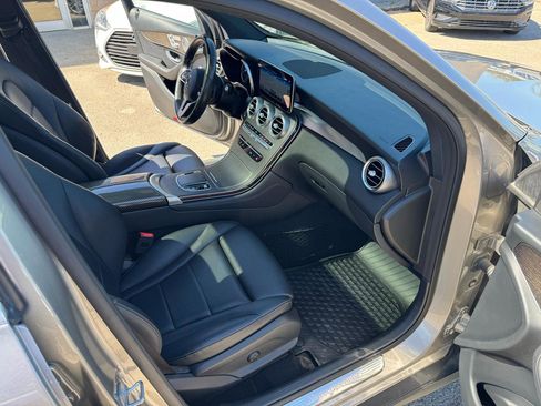 Used 2020 Mercedes-Benz GLC 300 4MATIC image 19