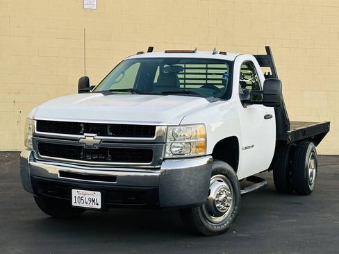 Used 2009 Chevrolet Silverado 3500 W/T RWD image 3