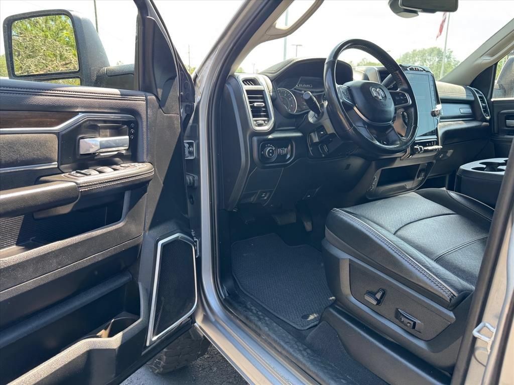 Used 2024 RAM 2500 Laramie AWD/4WD image 15