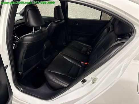 Used 2017 Honda Accord Sport Special Edition image 9