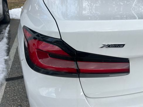 Used 2023 BMW 530i xDrive w/ Premium Package image 12