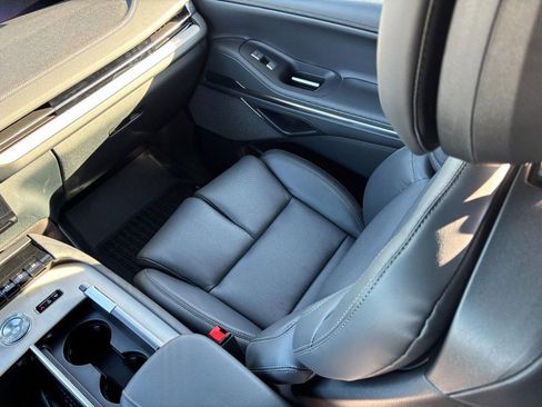 New 2025 Lincoln Navigator Reserve w/ Jet Appearance Package image 15