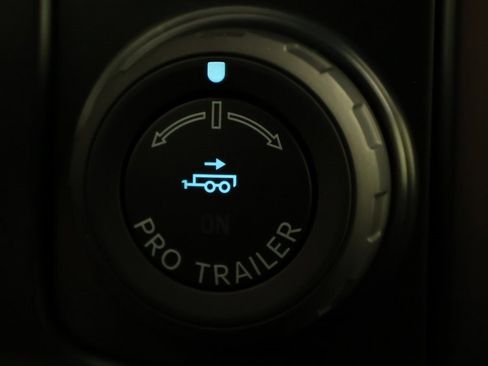 Used 2026 Ford F250 Lariat w/ Tremor Off-Road Package image 25