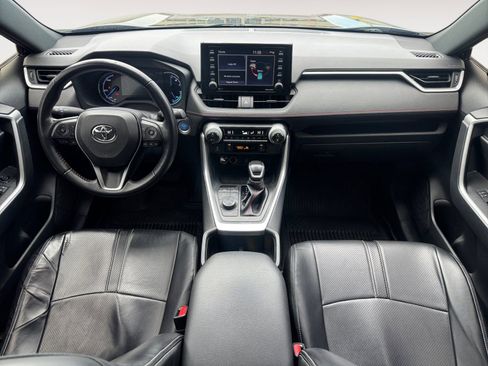 Used 2022 Toyota RAV4 SE image 10
