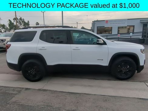 Used 2023 GMC Acadia AT4 w/ Technology Package image 9