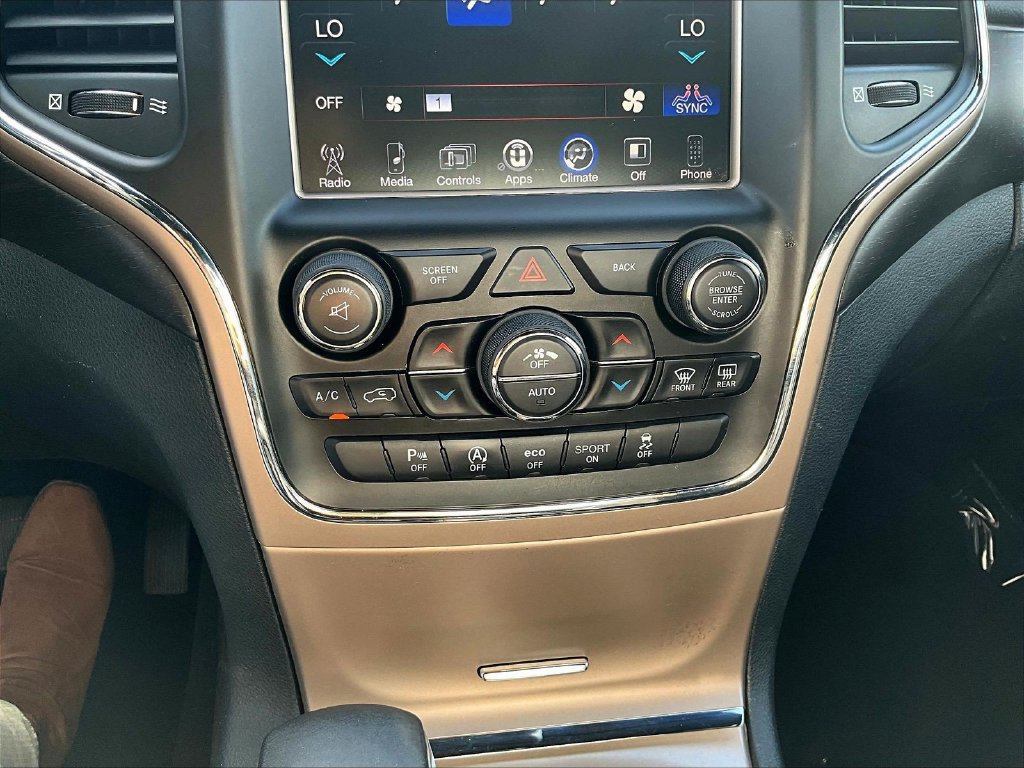 Used 2016 Jeep Grand Cherokee Laredo w/ Quick Order Package 23E AWD/4WD image 17