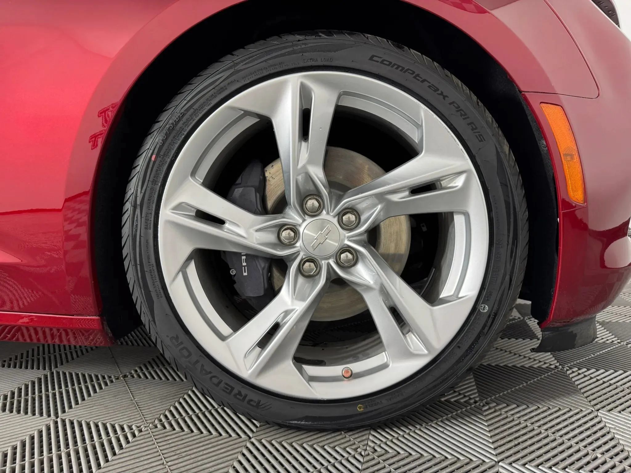 Used 2023 Chevrolet Camaro LT RWD image 39