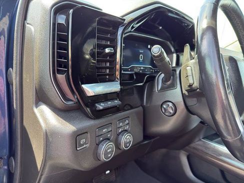 Used 2022 Chevrolet Silverado 1500 LTZ w/ Technology Package AWD/4WD image 15