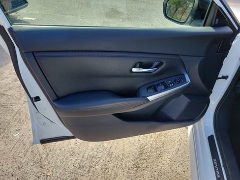 Used 2023 Nissan Sentra SR w/ Midnight Edition Package image 8