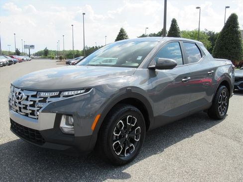 Used 2022 Hyundai Santa Cruz SEL w/ Cargo Package AWD/4WD image 3