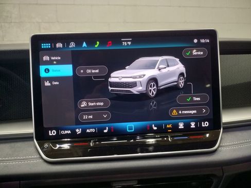 New 2025 Volkswagen Tiguan SE R-Line image 32