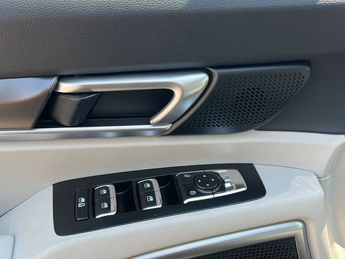 New 2025 Kia Telluride EX w/ EX Captain's Chair Package image 16