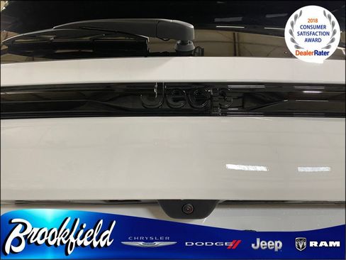 New 2026 Jeep Grand Cherokee Altitude AWD/4WD image 12