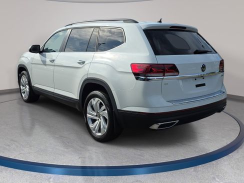 Used 2023 Volkswagen Atlas SE w/ Panoramic Sunroof Package AWD/4WD image 7