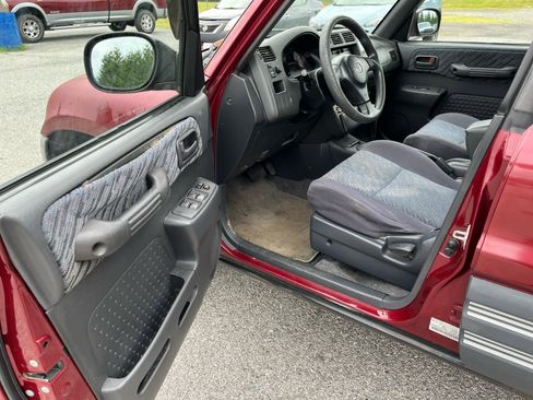 Used 1999 Toyota RAV4 4WD 4-Door image 9