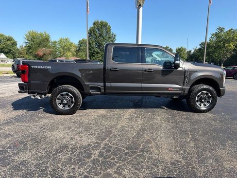 Used 2024 Ford F350 Lariat w/ Tremor Off-Road Package AWD/4WD image 9