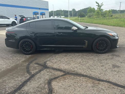 Used 2021 Kia Stinger GT1 AWD/4WD image 6