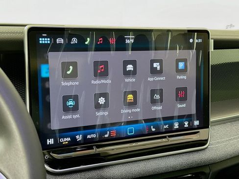 New 2026 Volkswagen Tiguan S image 13