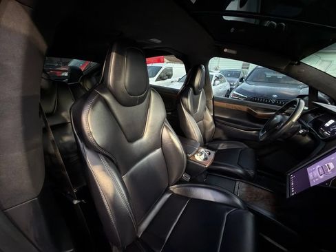 Used 2018 Tesla Model X 100D AWD/4WD image 30