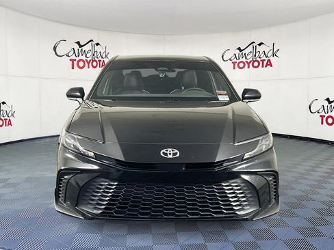 Used 2025 Toyota Camry SE FWD image 2