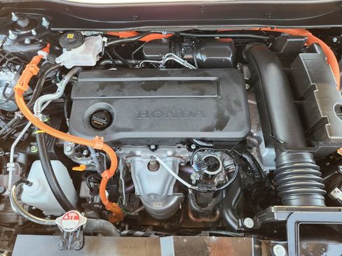 Used 2023 Honda CR-V Sport image 30