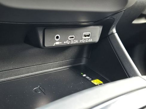 Certified 2025 Subaru Crosstrek 2.5i Limited w/ Crosstrek Mirror Package image 18