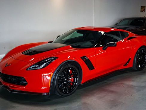 Used 2019 Chevrolet Corvette Z06 RWD image 5