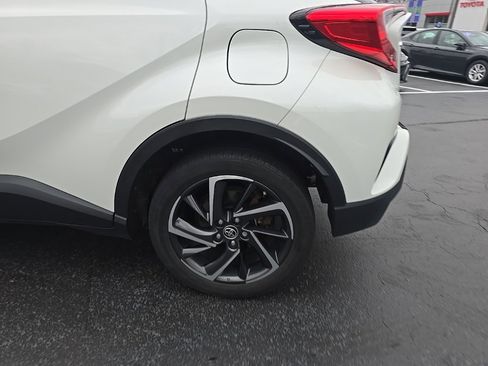 Certified 2021 Toyota C-HR Limited image 4