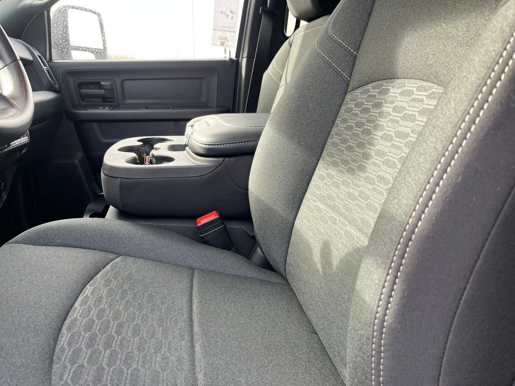 New 2025 RAM 5500 Tradesman AWD/4WD image 22