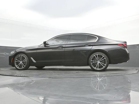 Used 2022 BMW 530i w/ Convenience Package RWD image 43
