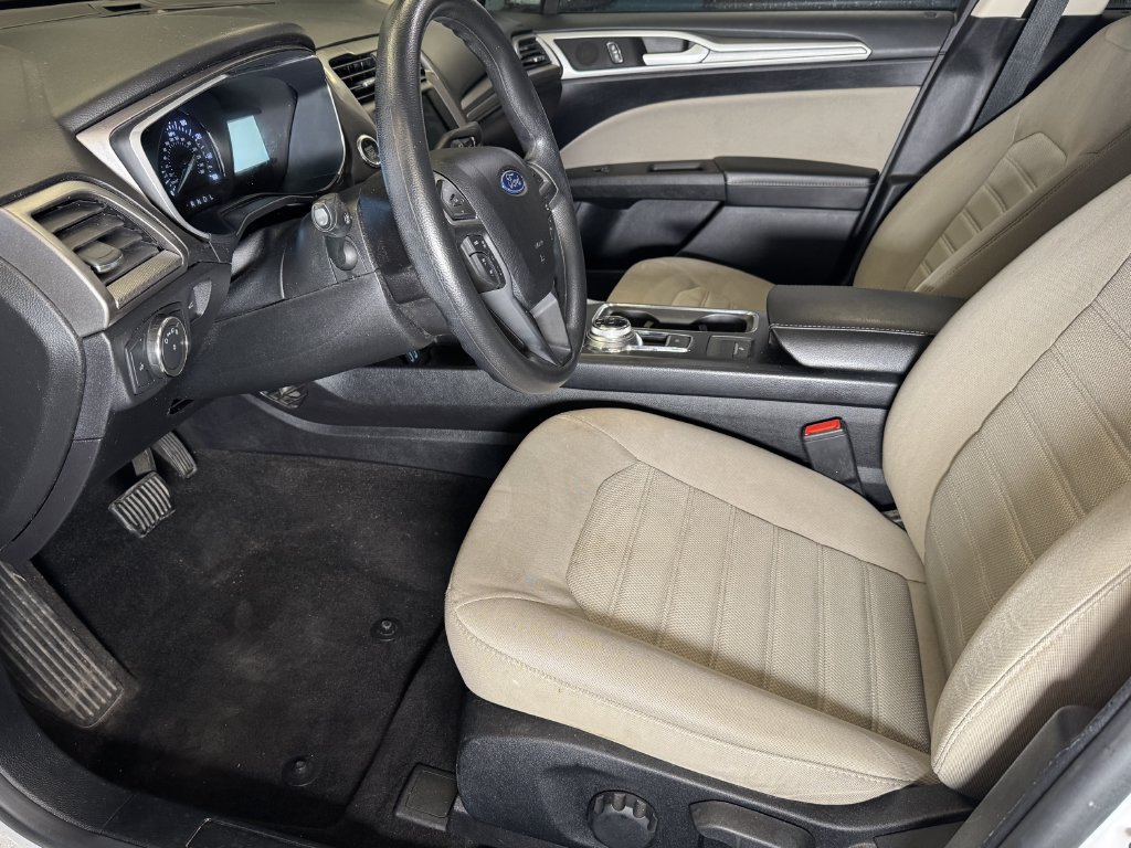 Used 2020 Ford Fusion S FWD image 19