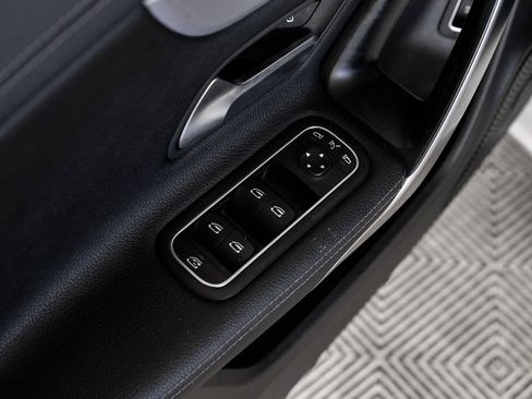 Used 2020 Mercedes-Benz CLA 250 image 43