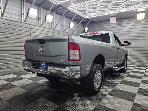 Used 2021 RAM 2500 Tradesman w/ Chrome Appearance Group AWD/4WD image 5