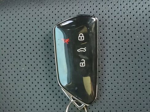 Used 2024 Volkswagen GTI SE FWD image 32