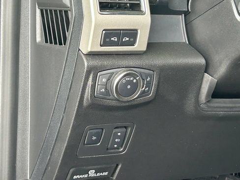 Used 2021 Ford F250 Lariat w/ Lariat Ultimate Package AWD/4WD image 37