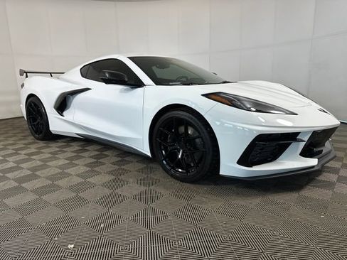 Used 2024 Chevrolet Corvette Stingray Preferred Cpe w/ Z51 Performance Package image 2