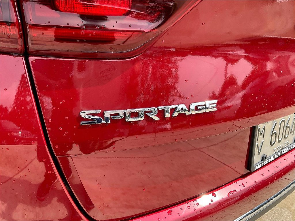 Used 2021 Kia Sportage LX AWD/4WD image 24