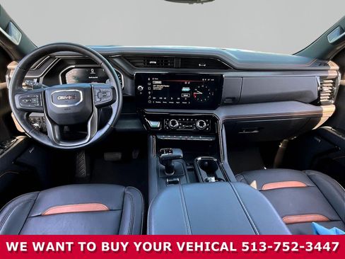 Used 2024 GMC Sierra 1500 AT4 w/ Technology Package AWD/4WD image 8
