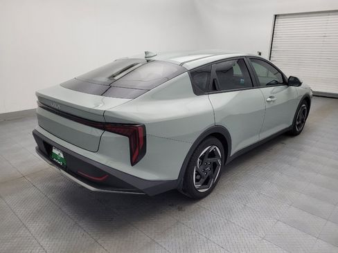 Used 2025 Kia K4 EX image 9