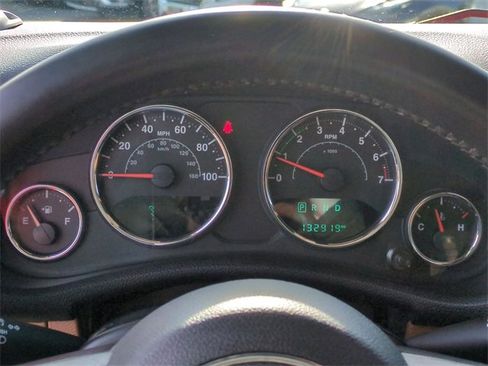 Used 2016 Jeep Wrangler Unlimited Sahara w/ Dual Top Group image 15