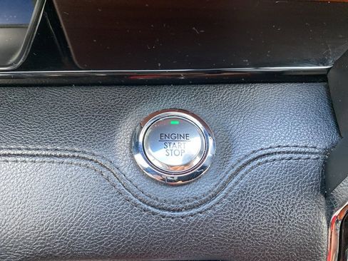 Used 2018 Lincoln Navigator Reserve w/ Technology Package image 28