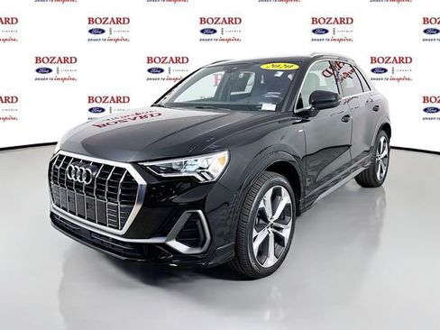 Used 2020 Audi Q3 2.0T Premium Plus w/ Premium Plus Package image 4