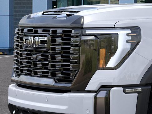 New 2026 GMC Sierra 2500 Denali Ultimate AWD/4WD image 13