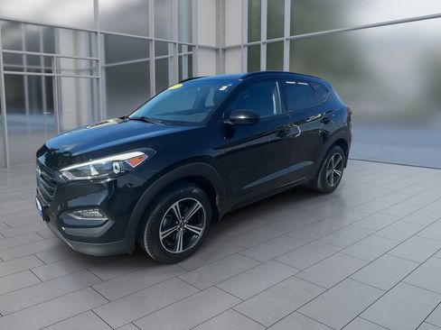 Used 2017 Hyundai Tucson SE FWD image 4
